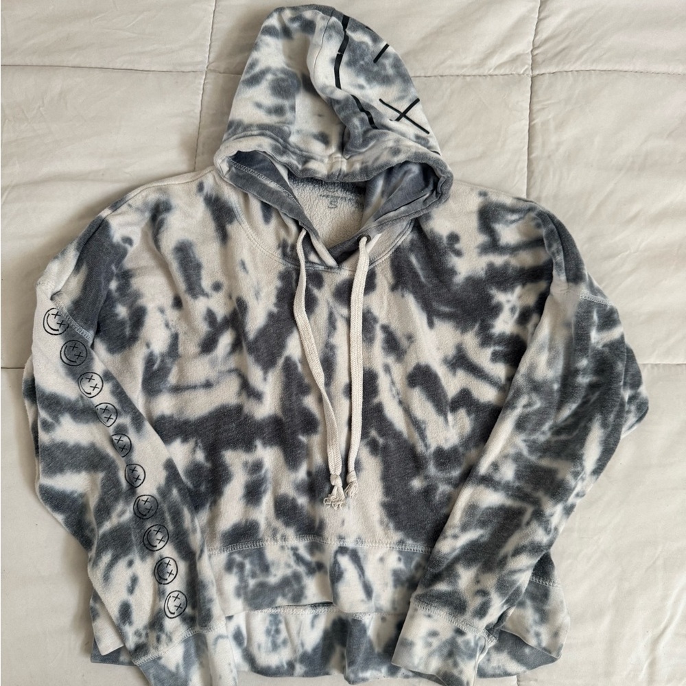Monochrome Tie-Dye Hooded Sweater
